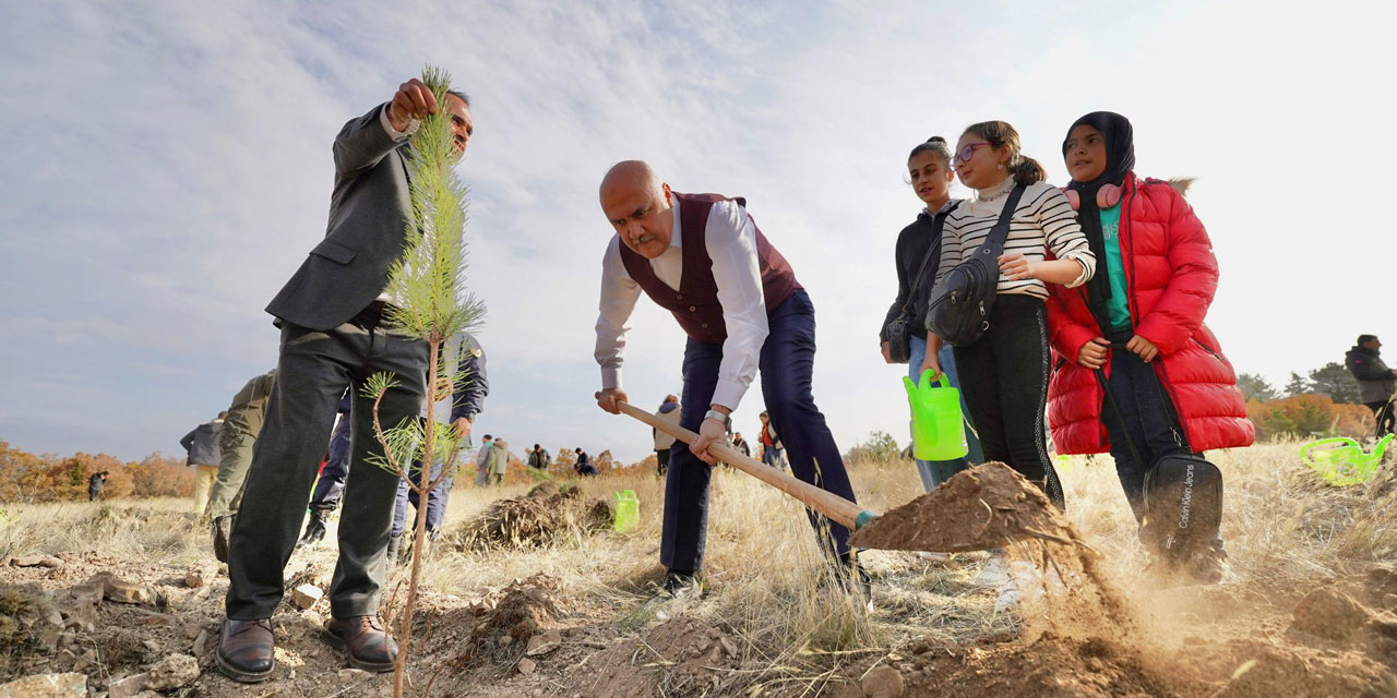 Kızılcahamam'da 'Milli Ağaçlandırma Günü'' etkinliği yapıldı