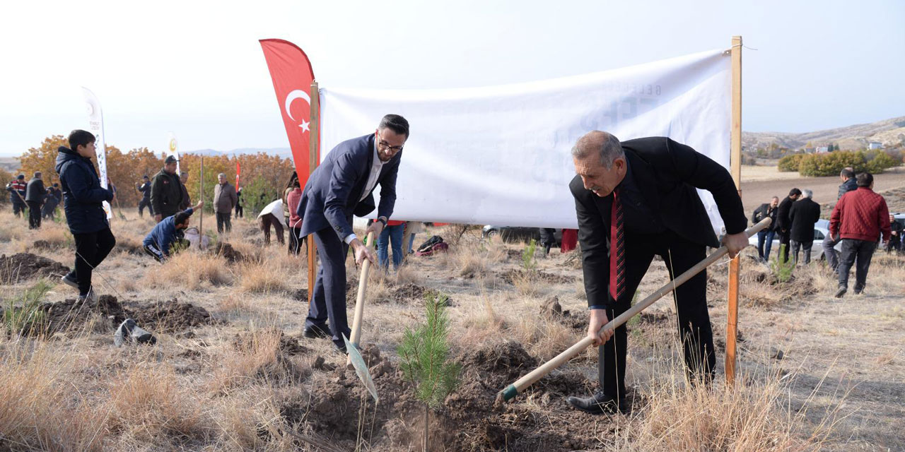 Kahramankazan’da fidanlar toprakla buluşturuldu