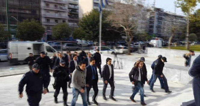 Yunanistan 2 darbeci askerin daha iadesini reddetti