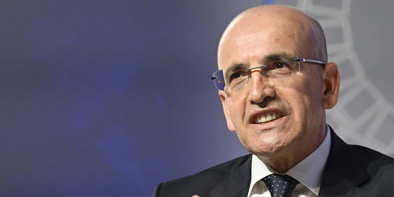 Bakan Mehmet Şimşek 2025 ekonomi planını anlattı: Muhalefet abaküs ile karşıladı!