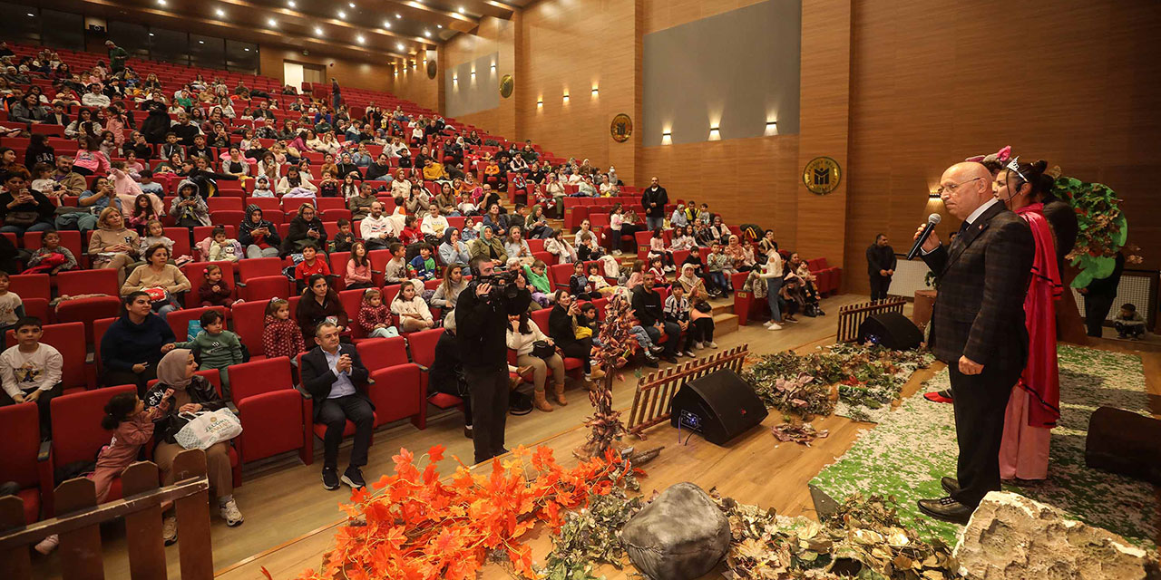 Yenimahalle'de Tiyatro Festivali