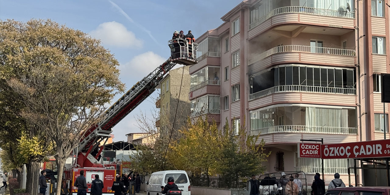 Çankırı'da ev yangını! Ev alevlere teslim oldu!