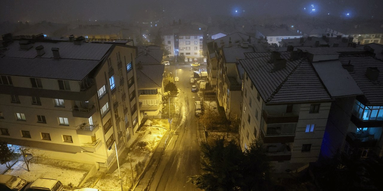 Ankara beyaza büründü