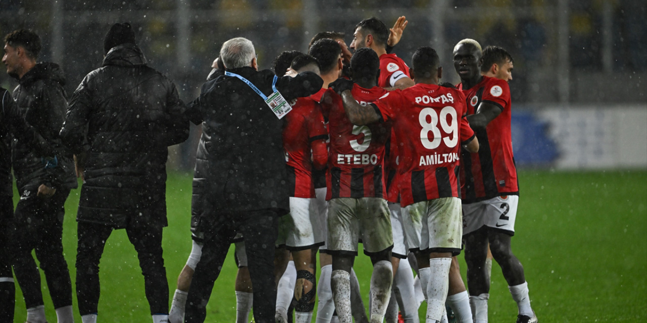 Ankara futbolunda haftanın panoraması: Derbide kazanan Gençlerbirliği!