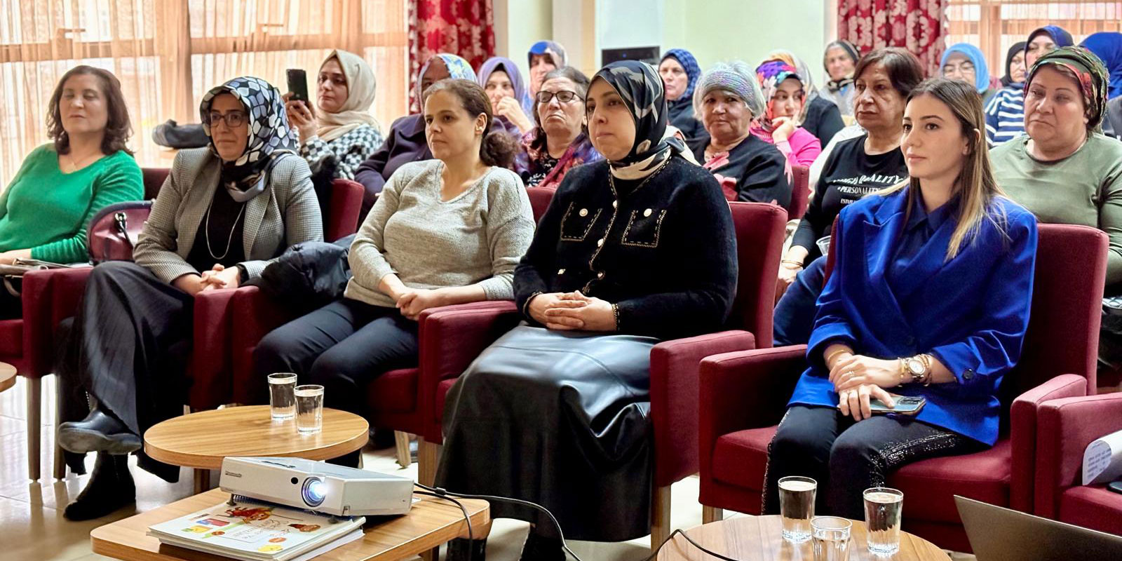 Sincan Belediyesi'nden kadınlara "Sağlıklı Doğum" semineri