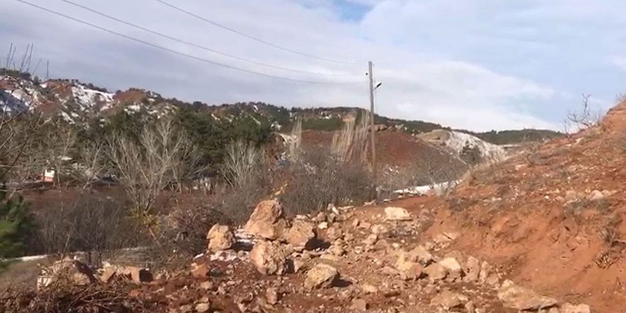 Çankırı'da heyelan! Yollar kapalı!