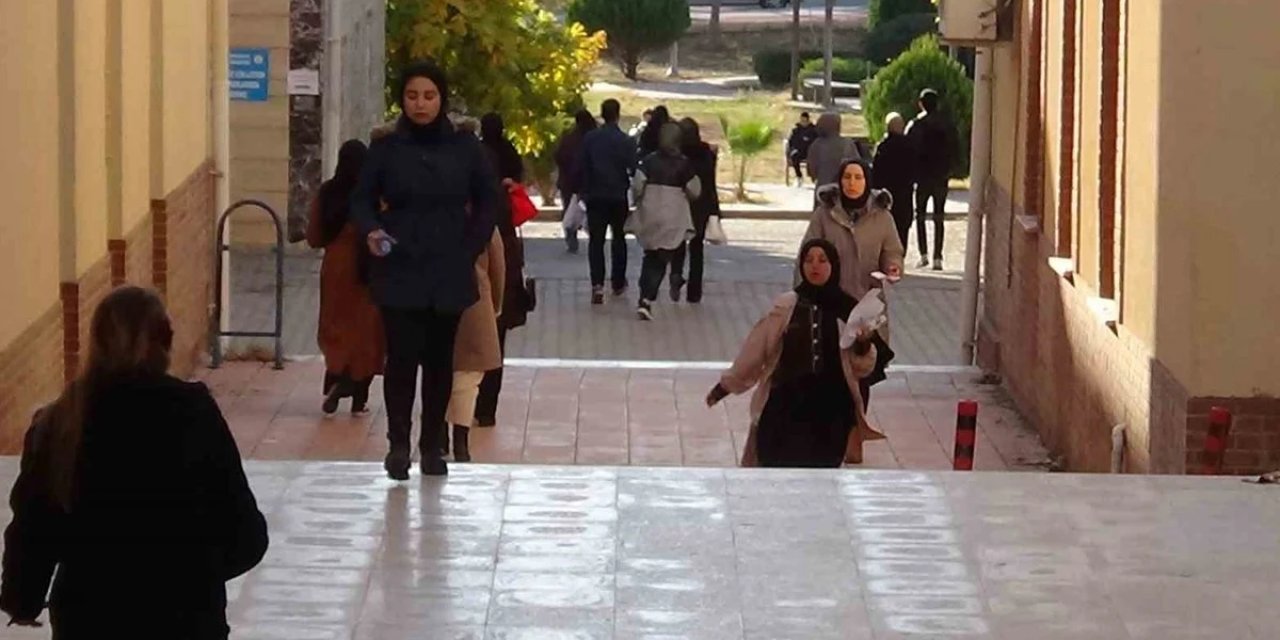 Şanlıurfa’da sınav mağduriyeti: Merkeze uzak sınav yeri öğrencileri zorladı