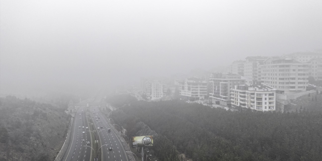 Ankara'da sis etkili oldu