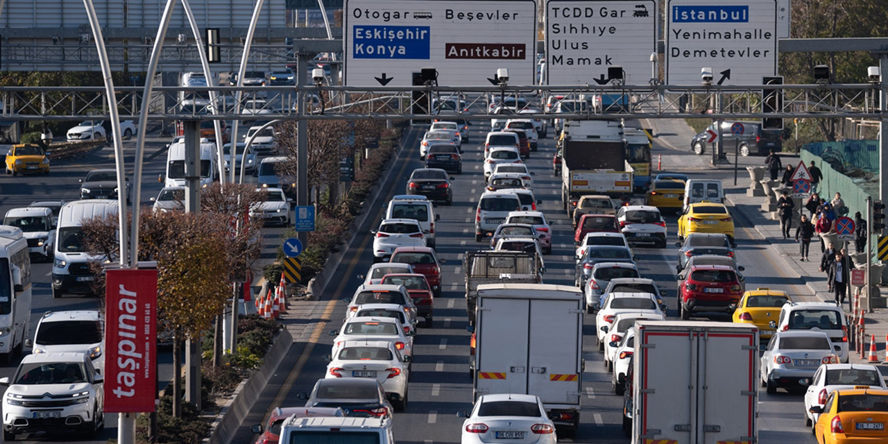 Ankara trafiğinin çözümü ne? Yeni yollar yapmak çare değil