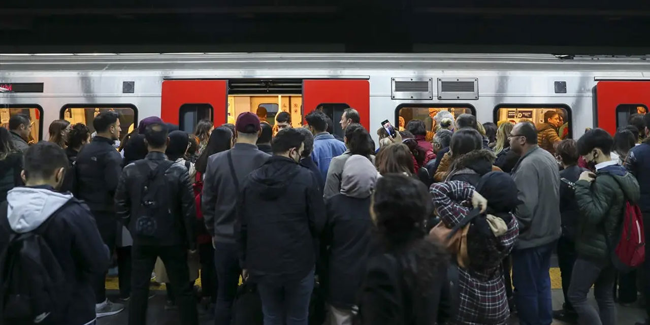 Ankara metrosunda Kızılay - Çayyolu arasında bir arıza daha: Seferler aktarmalı gerçekleştiriliyor