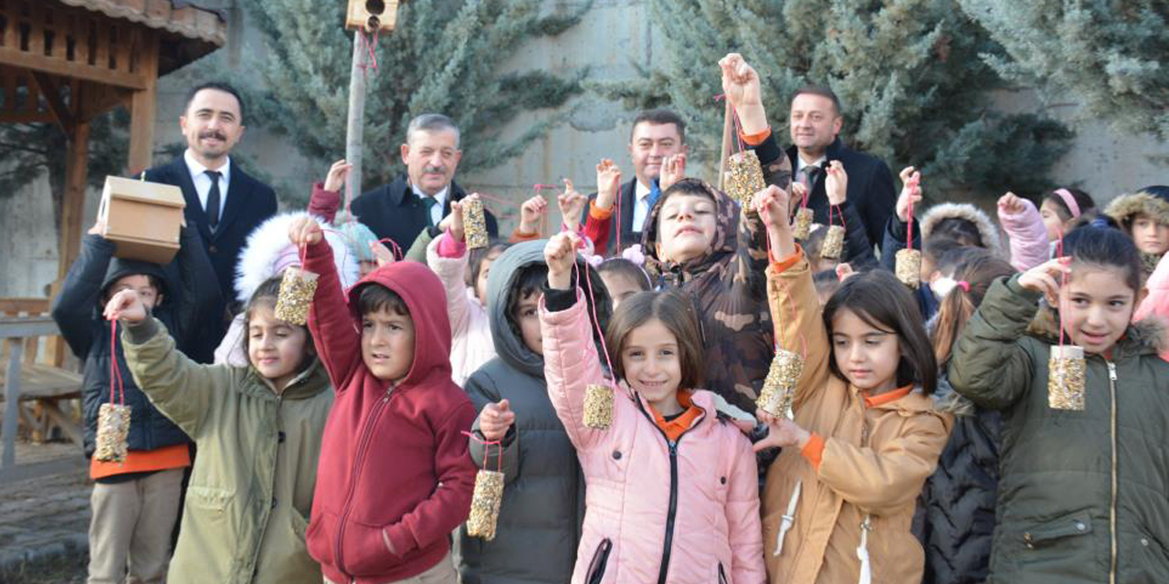 Elmadağ’da öğrencilerden kuşlar için sıcak bir yuva