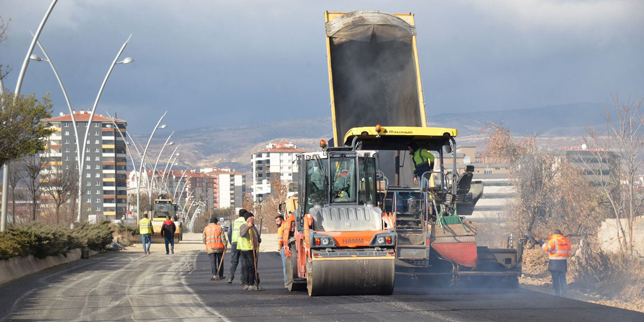 Kahramankazan'da asfalt çalışmaları devam ediyor