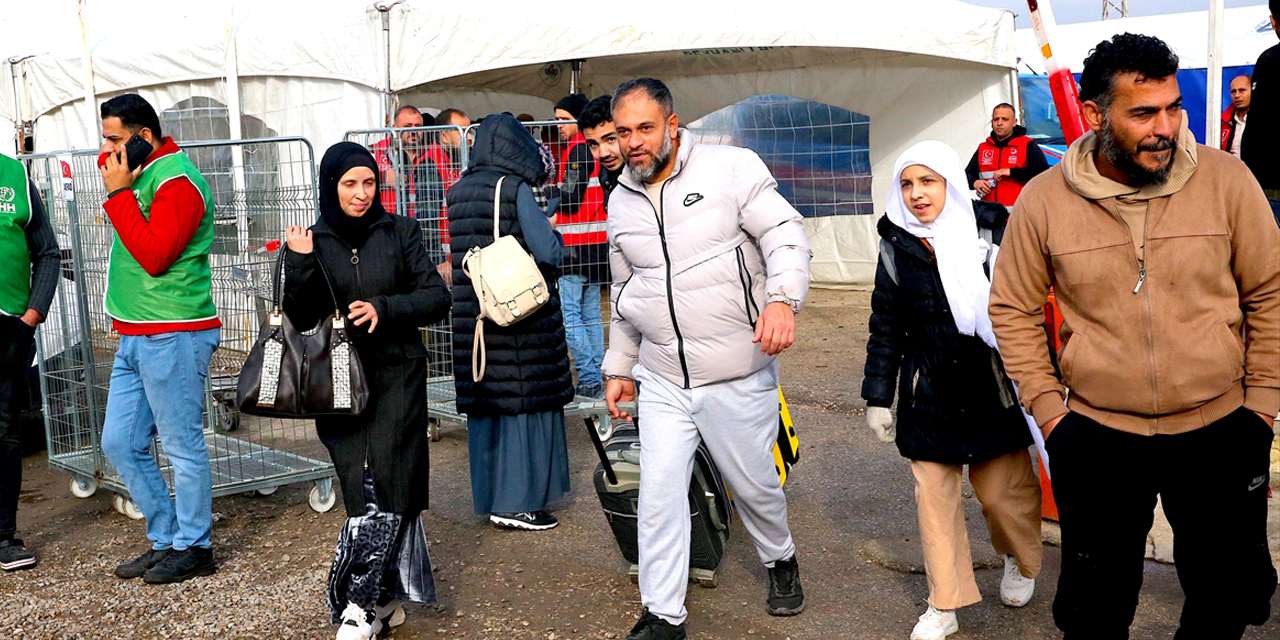 Jandarma eşliğinde memlekete dönüş! I Suriyelilerin vatan özlemi bitiyor, yeni hayat başlıyor