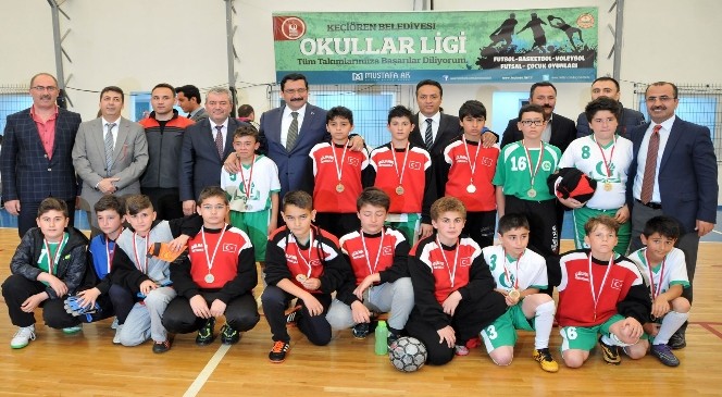 Keçiören'de Futbol Ve Futsal Şampiyonları Belli Oldu