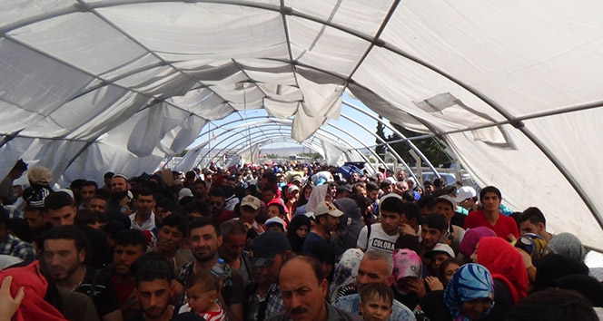 Ülkelerine giden Suriyelilerin sayısı 70 bine yaklaştı