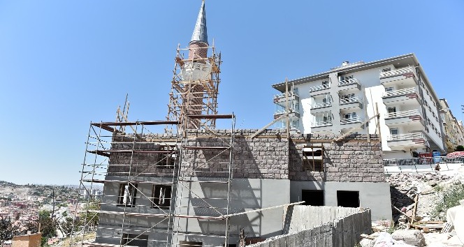Osmanlı ve Selçuklu Mimarisi camilerde hayat buluyor