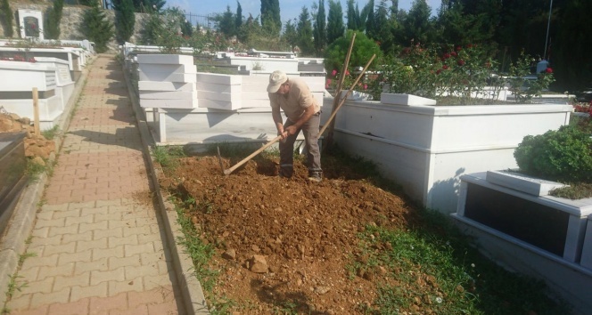 Vatan Şaşmaz’ın defnedileceği mezarlıkta hazırlıklar başladı