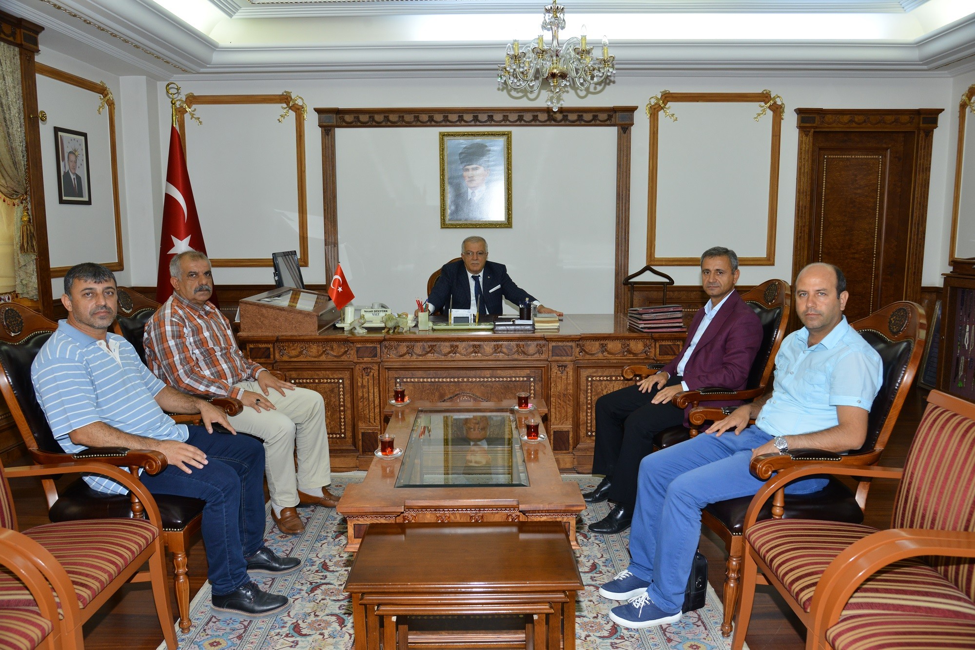 Kırşehir Belediyespor yönetimi Vali Şentürk’ü ziyaret etti