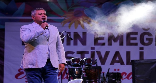 Kadın emeği festivali türkülerle başladı