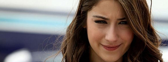 Hazal Kaya setleri bıraktı, aşçı oldu