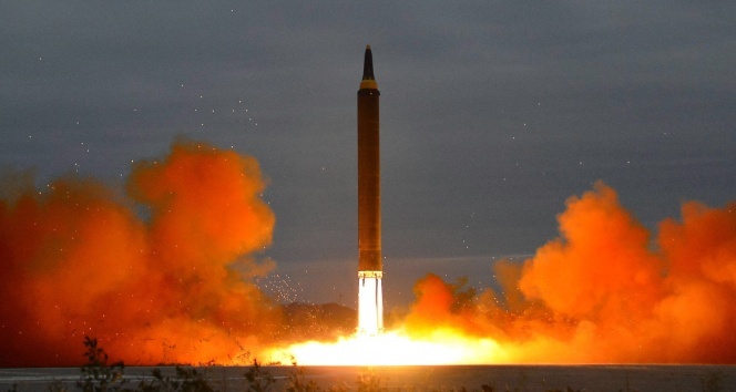 Kuzey Kore uzun menzilli füze ateşledi