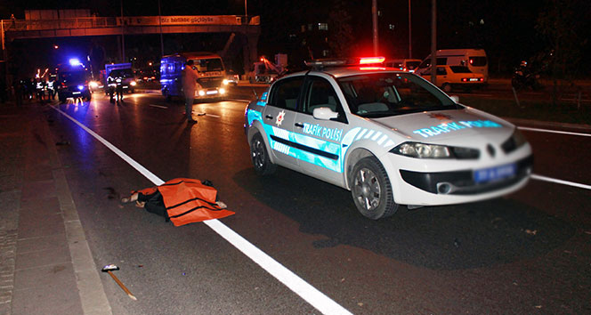 Yalova’da anne ile kızına minibüs çarptı: 2 ölü