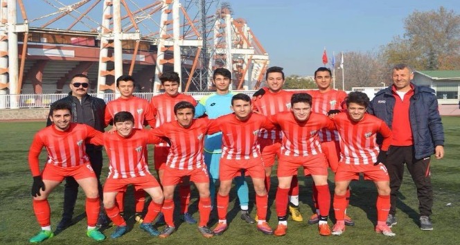 Ankara şampiyonu Gölbaşı Belediye Spor