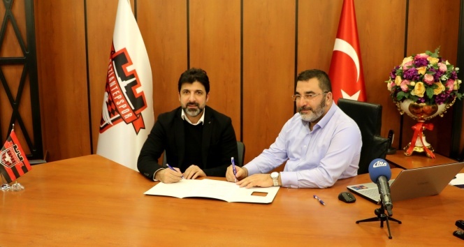 Gaziantepspor, Oktay Derelioğlu ile sözleşme imzaladı