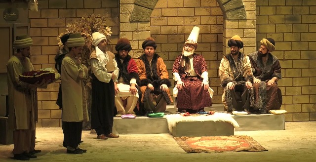 Kırşehirliler tiyatroda buluşuyor