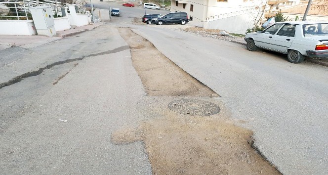 Keçiören sokakları köstebek yuvasına döndü