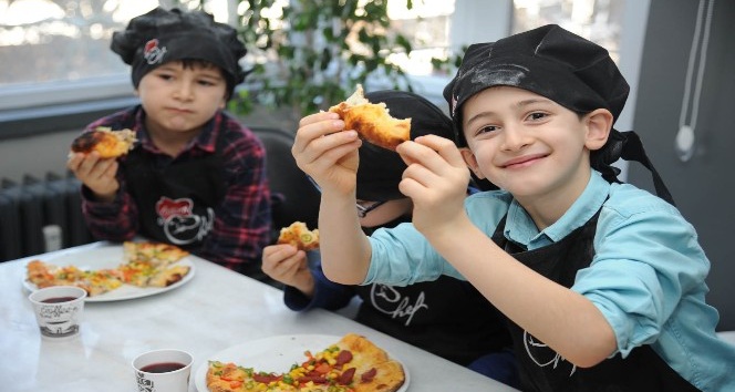 Altındağ'da Türk ve Suriyeli çocuklar el ele yemek yaptı