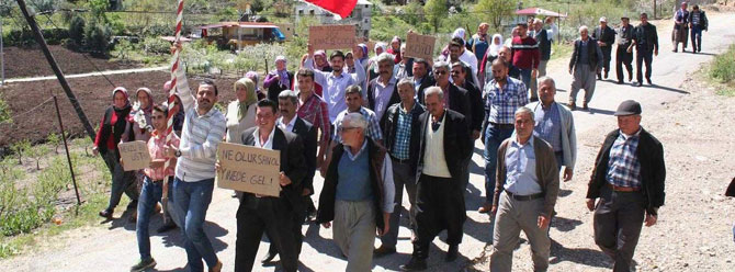 Erdemli'de 'evde kalmış erkekler' Erdoğan'dan medet umuyor