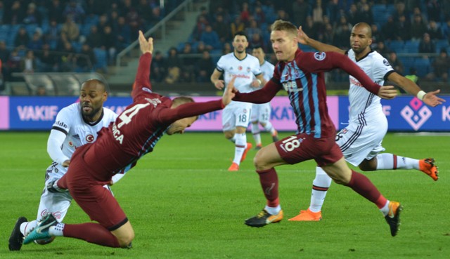 Trabzon'da Babel fırtınası esti