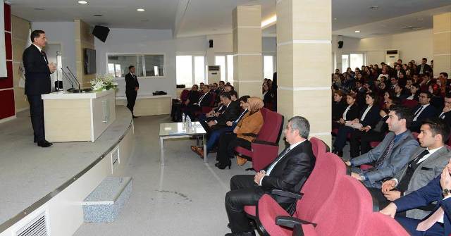 Vali Ercan Topca’dan hakim ve savcı adaylarına ziyaret
