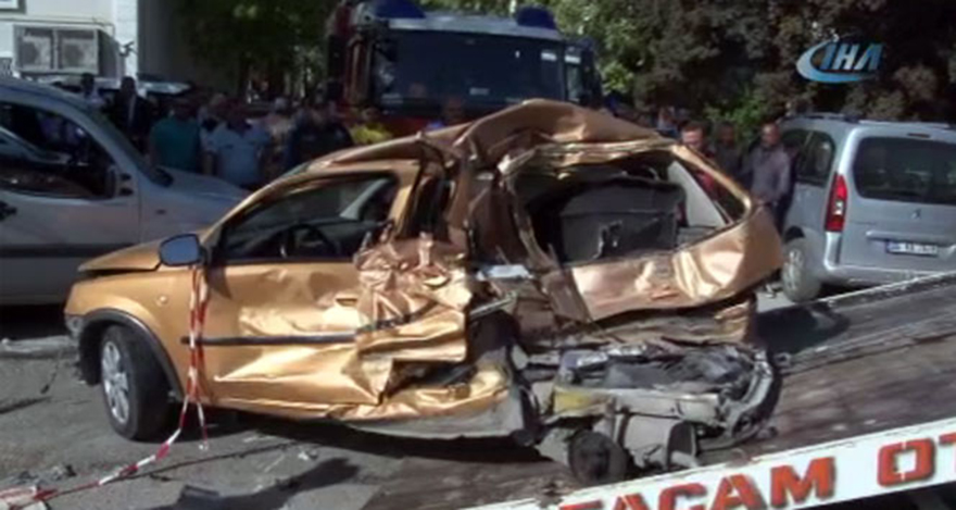 Ankara'da feci kaza: 14 aracı ezdi geçti