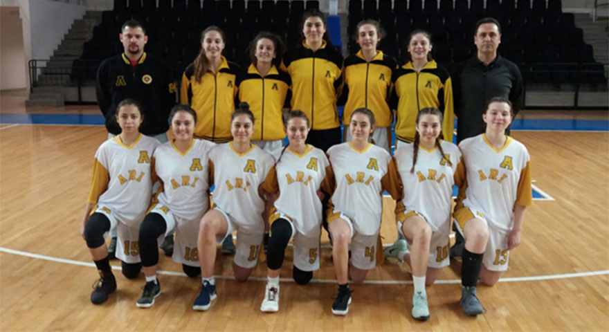 Arı Genç Kız Basketbol Takımı Türkiye Şampiyonasında finalde