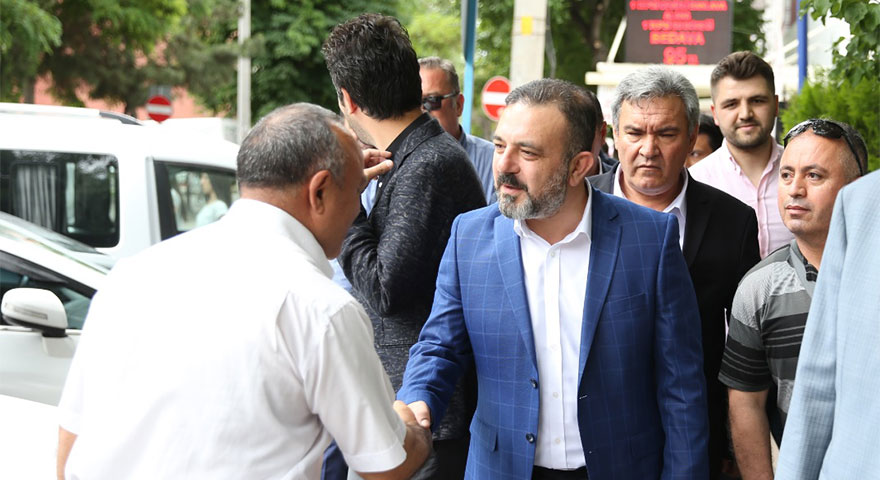 Sincan Belediye Başkanı Murat Ercan hafta sonu mesaisini Sincan halkıyla birlikte yaptı.