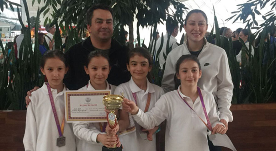 Minik Kız Satranç Takımı Ankara ikincisi oldu