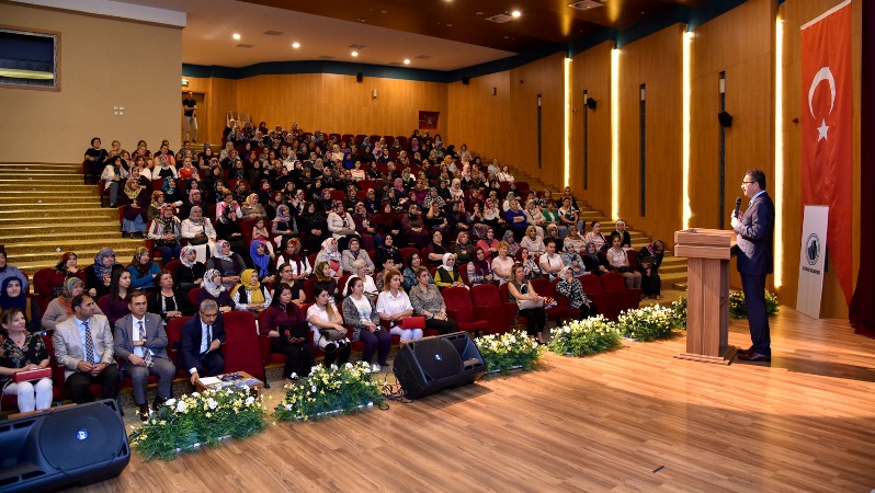 Başkan Tiryaki'den birbirinizi sevin mesajı