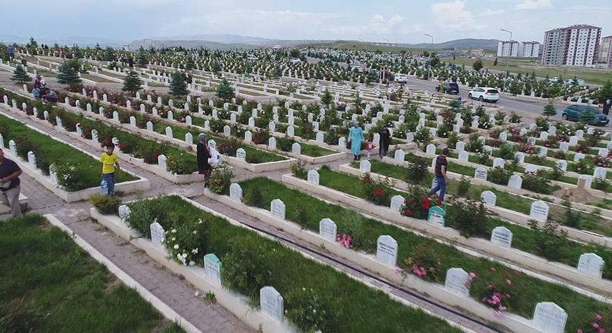 Türkiye’de bir ilk! Sivas'ta mezarlıkta kentsel dönüşüm