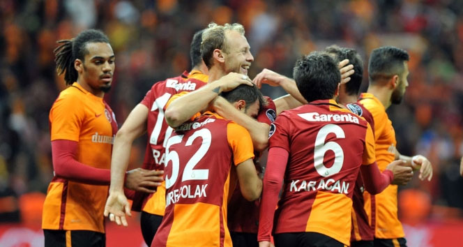 Galatasaray, Manchester United ile karşılaşacak