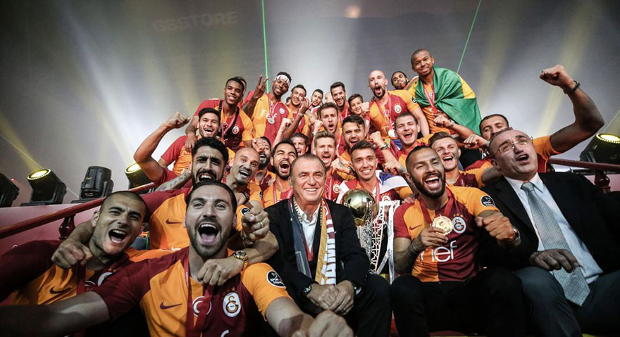 Galatasaray Avrupa’da ilk 5’ten düşmedi! Barcelona yine zirveyi kaptı!