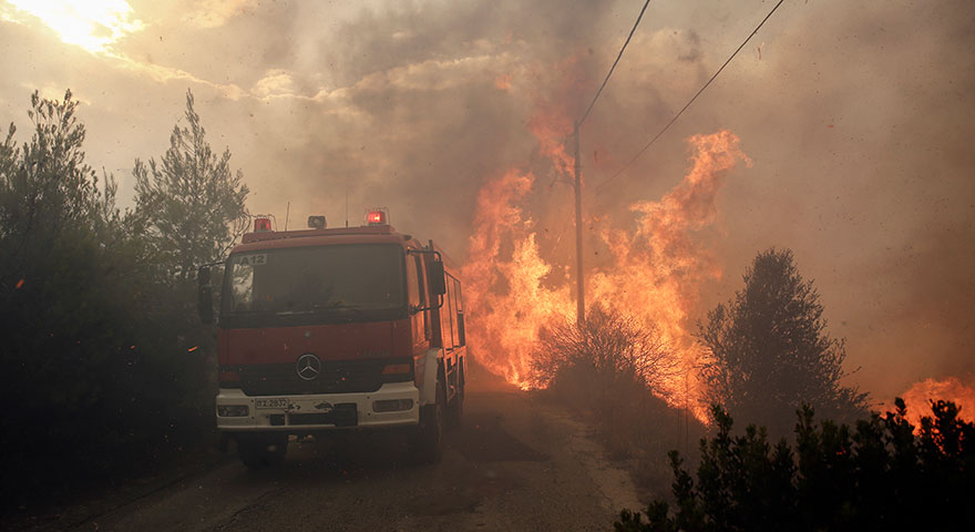 Yunanistan’da orman yangını: 54 ölü