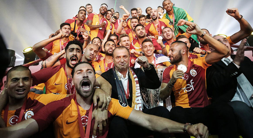 UEFA'dan Fatih Terim'e jest