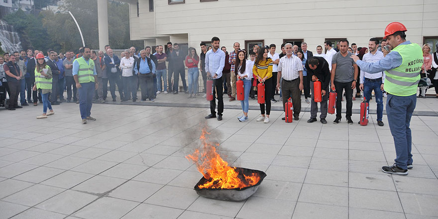 Keçiören’de gerçeğini aratmayan tatbikat