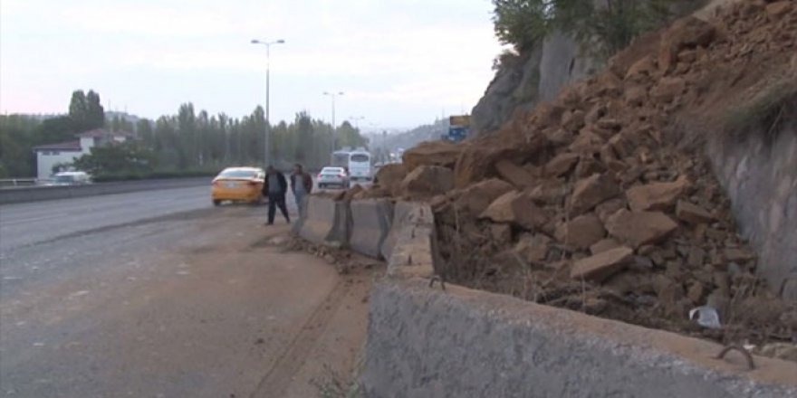 Ankara'da toprak kayması yaşandı