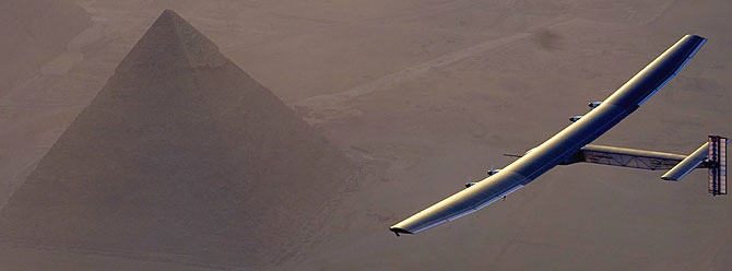 Güneş enerjisiyle uçan 'Solar Impulse' Kahire'ye ulaştı