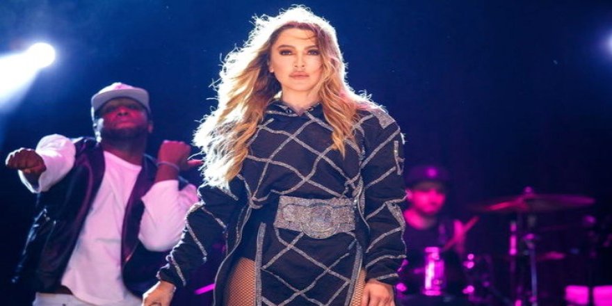 Hadise elini çekince evsiz kaldılar