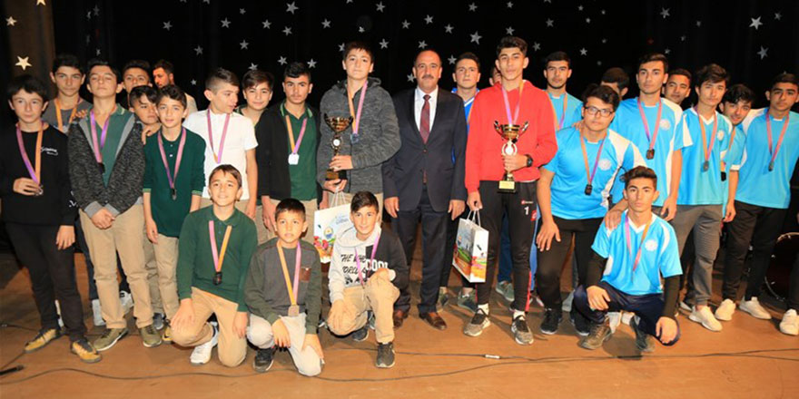 Gölbaşı Cumhuriyet Kupası Futbol Turnuvası sona erdi