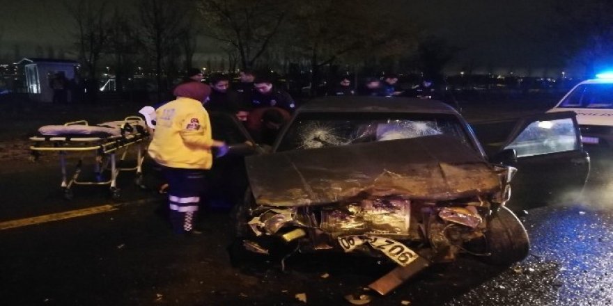Ankara'da hırsız-polis kovalamacası kazayla bitti: 1'i polis, 2 yaralı
